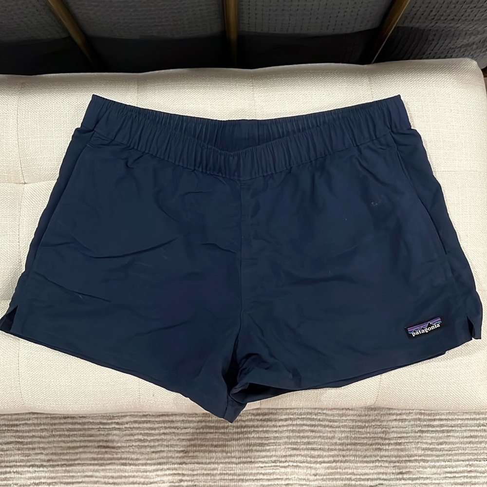Patagonia Navy “Barely Baggies” shorts 2 1/2 inch